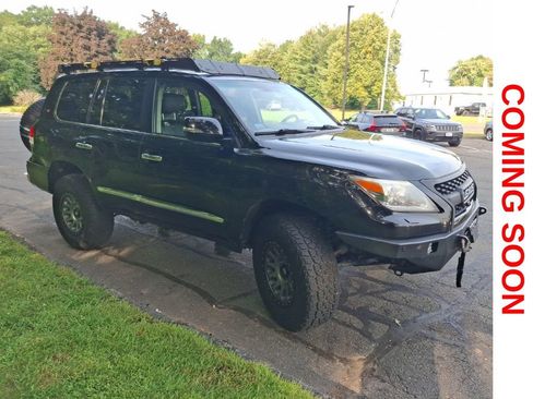 Used 2013 Lexus LX 570 4WD w/ Luxury Pkg image 4