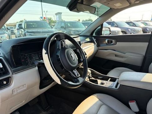 Used 2021 Kia Sorento S w/ Panoramic Sunroof Package FWD image 10
