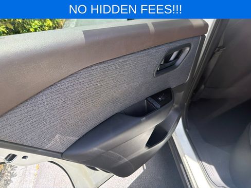 Used 2023 Nissan Rogue S FWD image 37