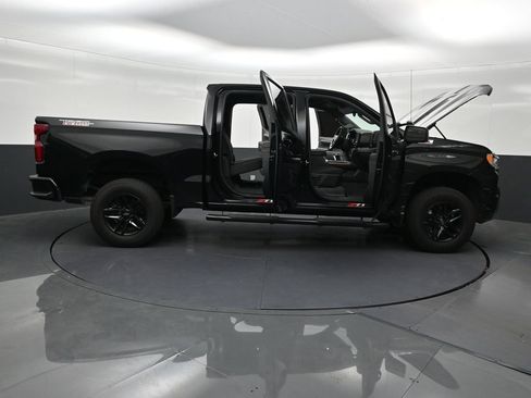 Used 2022 Chevrolet Silverado 1500 LT Trail Boss AWD/4WD image 32