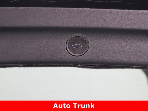 Used 2024 Tesla Model Y Long Range image 32