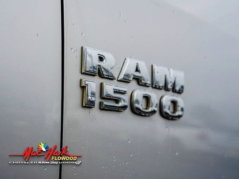 Used 2017 RAM 1500 Classic SLT image 3