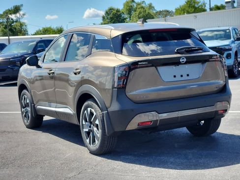 New 2025 Nissan Kicks SV w/ SV Premium Package image 4