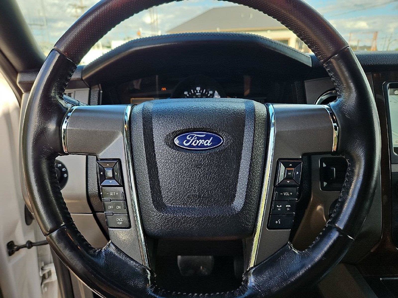Used 2017 Ford Expedition EL Platinum RWD image 30