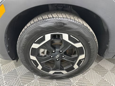 Used 2025 Hyundai Santa Fe SEL image 12