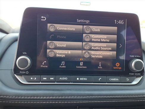 Used 2023 Nissan Rogue SV image 27
