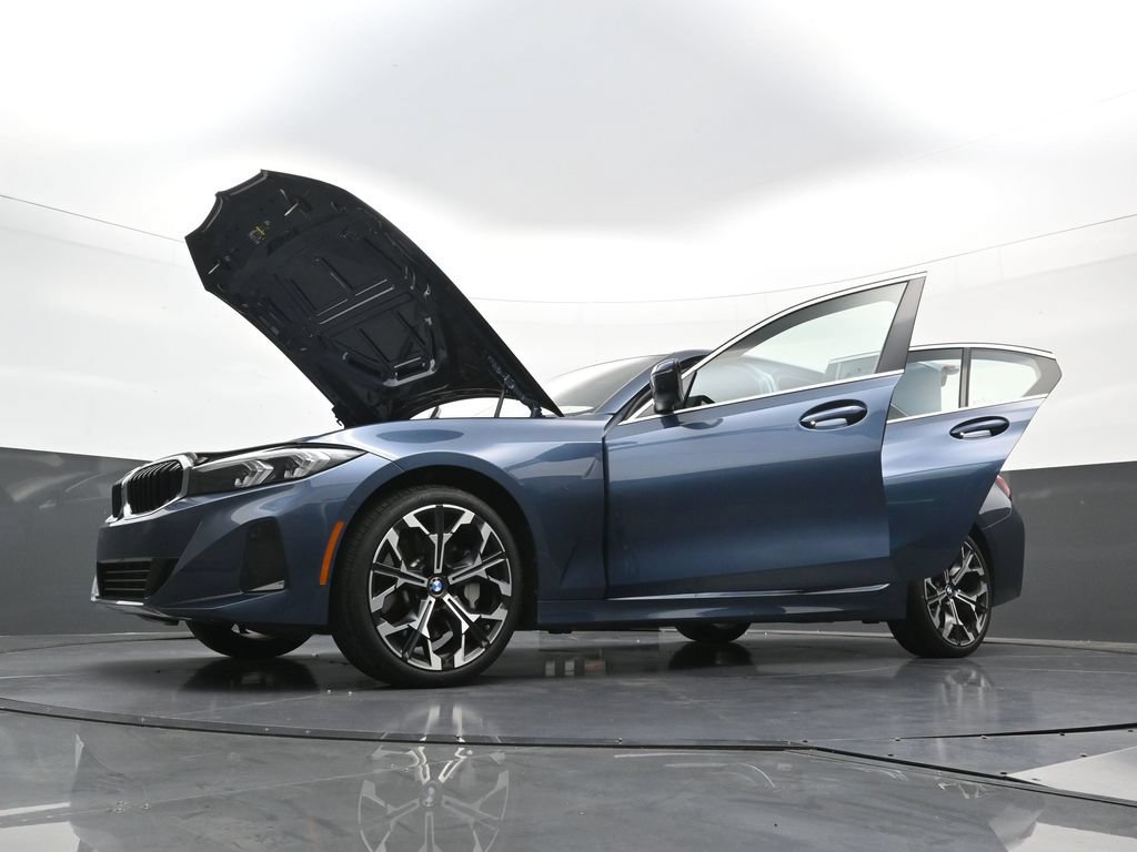 Used 2026 BMW 330i xDrive Sedan AWD/4WD image 39