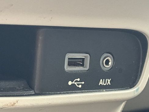 Used 2017 Chrysler Pacifica Touring-L Plus w/ Advanced Safetytec Group FWD image 22