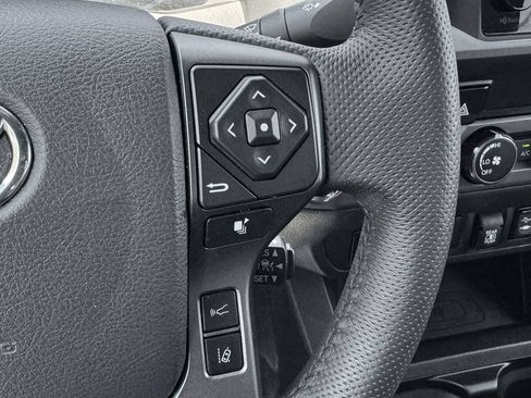 Used 2019 Toyota Tacoma TRD Sport w/ Technology Package AWD/4WD image 20