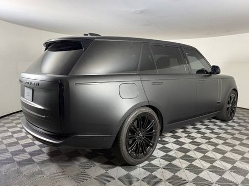 Used 2023 Land Rover Range Rover Long Wheelbase SE AWD/4WD image 6