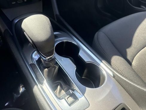 Used 2025 Chevrolet Malibu LT image 27