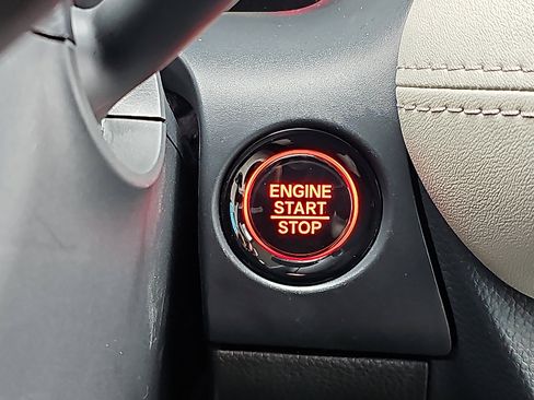 Used 2025 Honda HR-V LX image 24