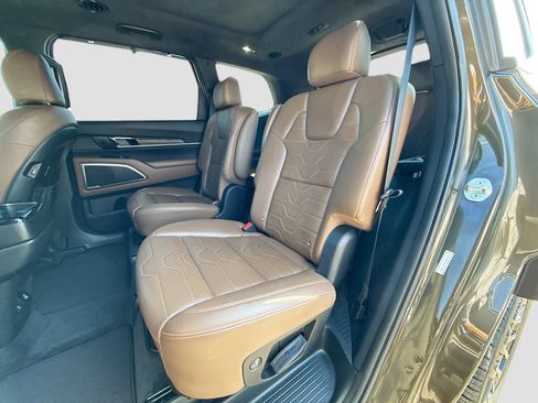 Used 2021 Kia Telluride SX w/ SX Prestige Package image 22