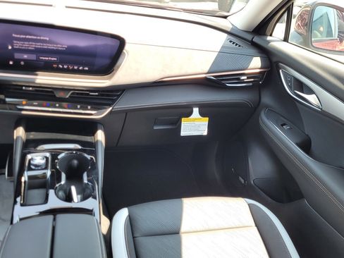 New 2024 Buick Envision Sport Touring image 25