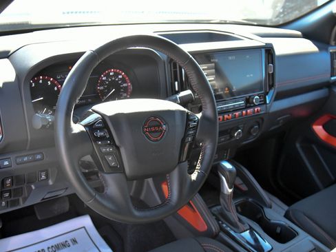 Used 2025 Nissan Frontier Pro-X w/ Pro Convenience Package image 14