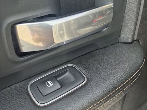 Used 2020 RAM 2500 Laramie AWD/4WD image 16