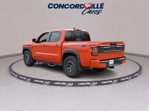 Certified 2025 Nissan Frontier PRO-4X w/ Pro Convenience Package AWD/4WD image 5