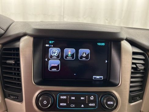 Used 2020 GMC Yukon Denali w/ Denali Premium Package image 16