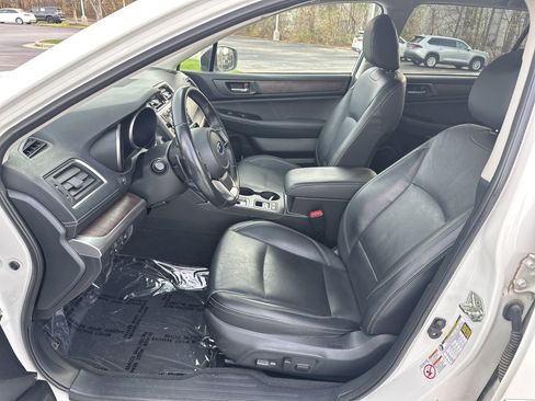 Used 2018 Subaru Outback 2.5i Limited image 16