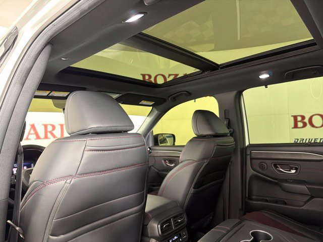 Used 2026 Honda Pilot Black Edition image 32