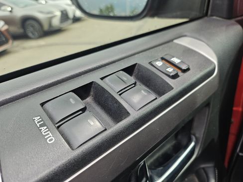 Used 2019 Toyota 4Runner SR5 Premium AWD/4WD image 15