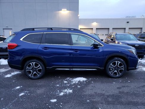 New 2026 Subaru Ascent Limited image 2