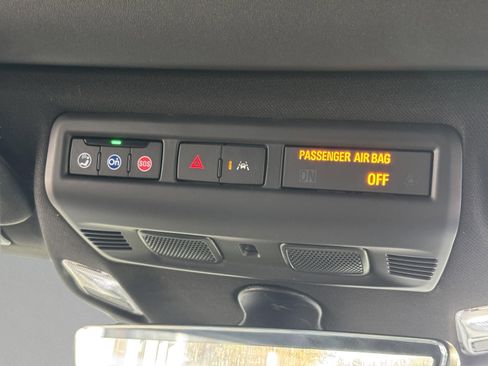 Used 2024 Chevrolet Corvette Stingray Coupe w/ Z51 Performance Package image 25