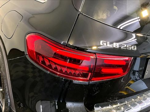 New 2026 Mercedes-Benz GLB 250 4MATIC image 5