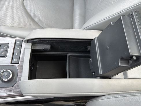 Used 2020 Toyota Highlander Platinum w/ Preferred Accessory Package AWD/4WD image 21