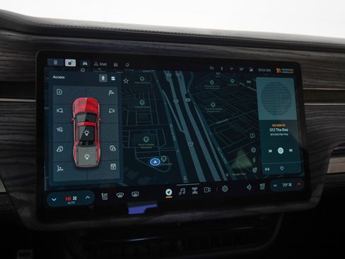 Used 2022 Rivian R1T Adventure image 22