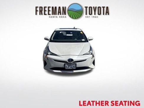 Used 2016 Toyota Prius Four w/ Advanced Technology Package FWD image 3
