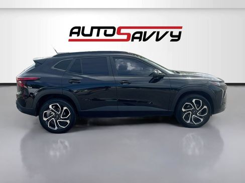 Used 2025 Chevrolet Trax RS w/ Driver Confidence Package FWD image 7