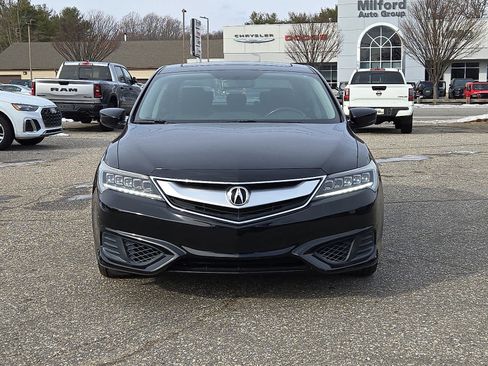 Used 2018 Acura ILX image 2