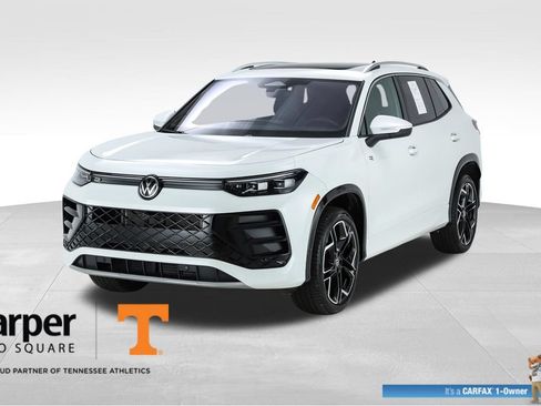 Used 2025 Volkswagen Tiguan SEL R-Line AWD/4WD image 1