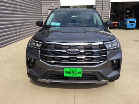 New 2026 Ford Explorer Active w/ Active Comfort Package AWD/4WD image 3