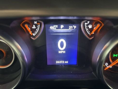 Used 2022 Jeep Wrangler Willys image 25