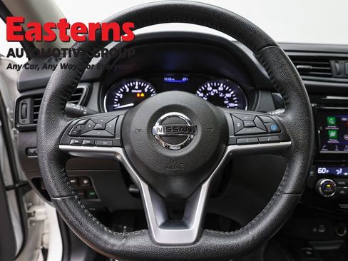 Used 2020 Nissan Rogue SL w/ Premium Package AWD/4WD image 10