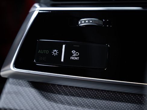 Used 2024 Audi RS Q8 AWD/4WD image 66