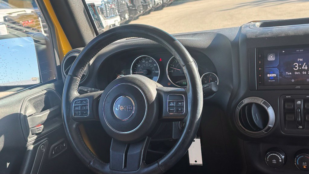 Used 2015 Jeep Wrangler Unlimited Sport AWD/4WD image 12