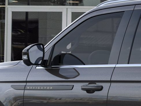 New 2026 Lincoln Navigator L Black Label AWD/4WD image 20
