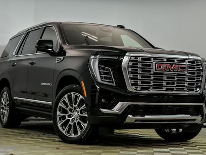 New 2026 GMC Yukon Denali w/ Sun & Power Step Package