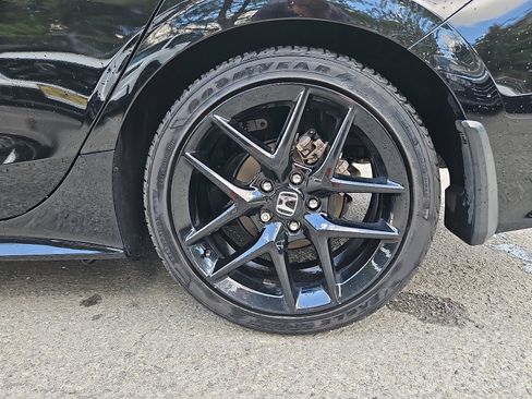 Used 2023 Honda Civic Sport image 10