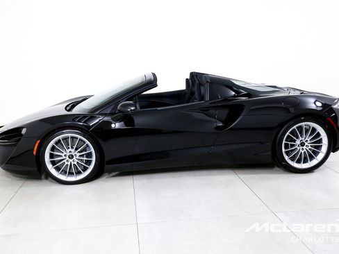 New 2026 McLaren Artura Spider RWD image 7