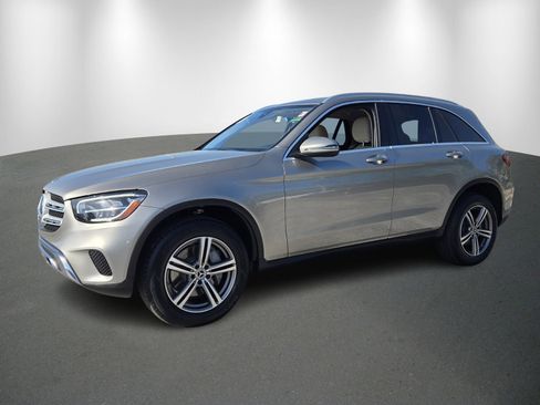 Used 2020 Mercedes-Benz GLC 300 image 3