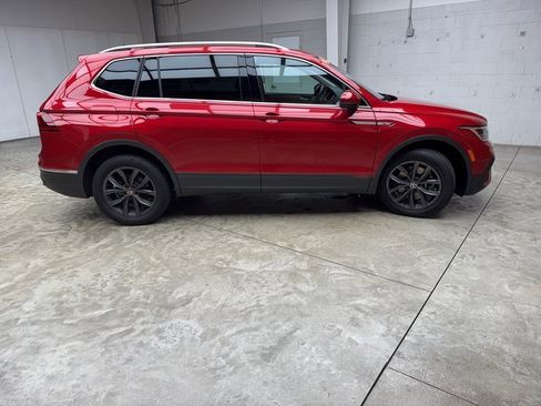 Used 2022 Volkswagen Tiguan SE image 7
