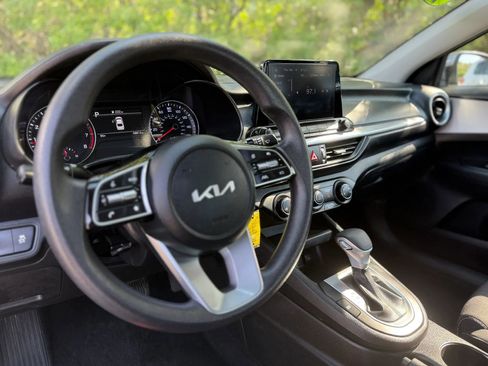 Used 2024 Kia Forte LXS FWD image 46