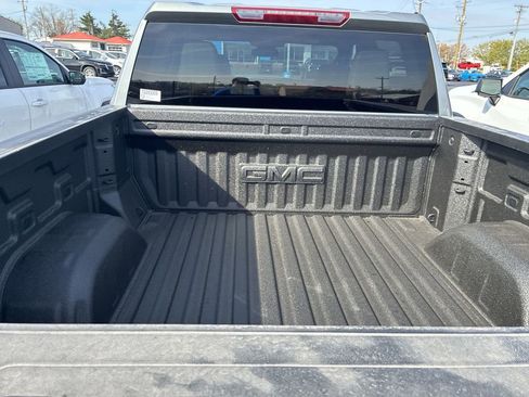 New 2026 GMC Sierra 1500 SLT w/ SLT Convenience Package image 20