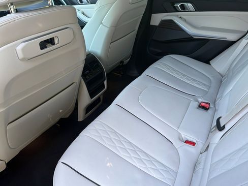 Certified 2025 BMW X5 xDrive50e w/ Premium Package AWD/4WD image 15