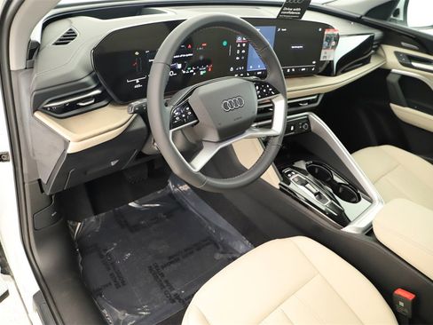 New 2025 Audi Q5 Premium Plus image 15