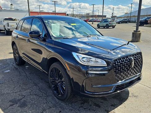 Used 2025 Lincoln Corsair Reserve w/ Jet Appearance Package image 11